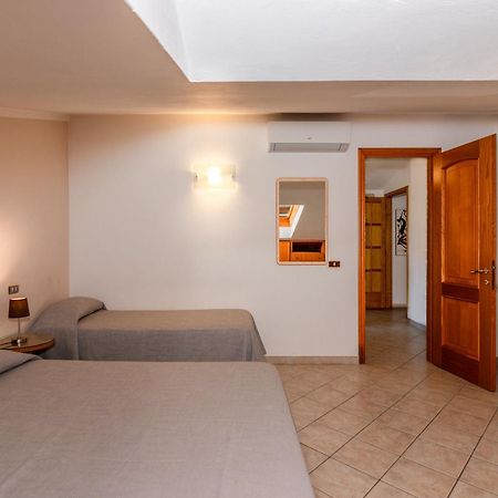 Hotel Eura Marina di Massa Exteriör bild
