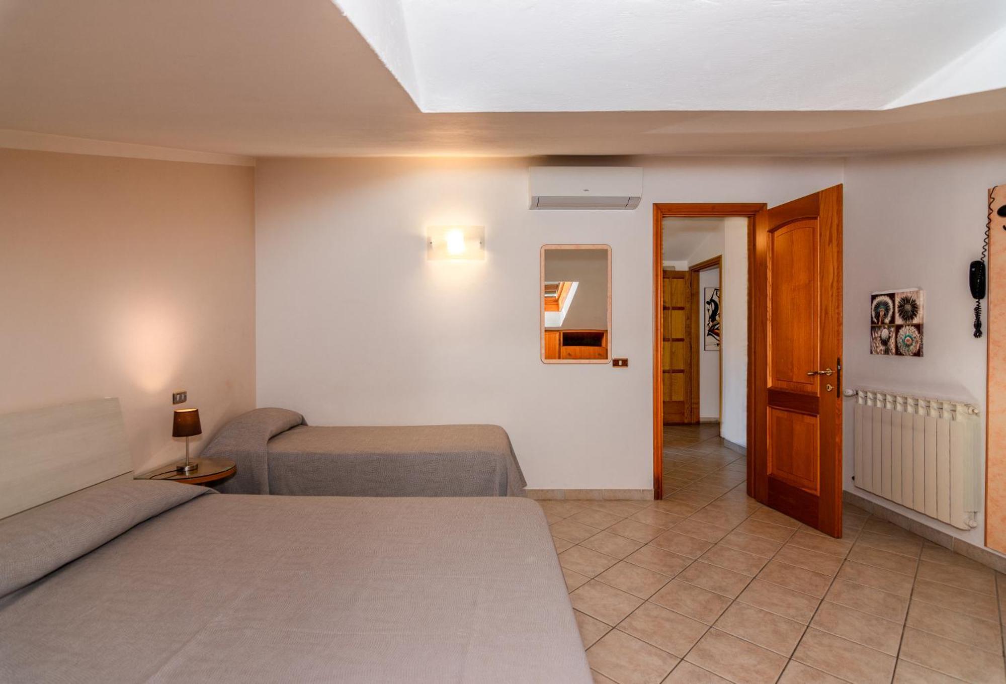 Hotel Eura Marina di Massa Exteriör bild